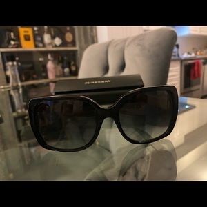 Pre-owned authentic Burberry Glasses for women